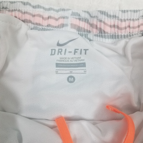 Nike Dri-Fit Shorts (Girls) Sz M - Picture 6 of 6